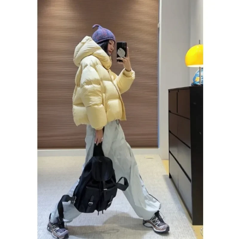 High Quality Women Solid Color Commute High-end Series Down Jacket Puffs  Short Cloud Thick Loose Hooded Warmth Lady Coat New