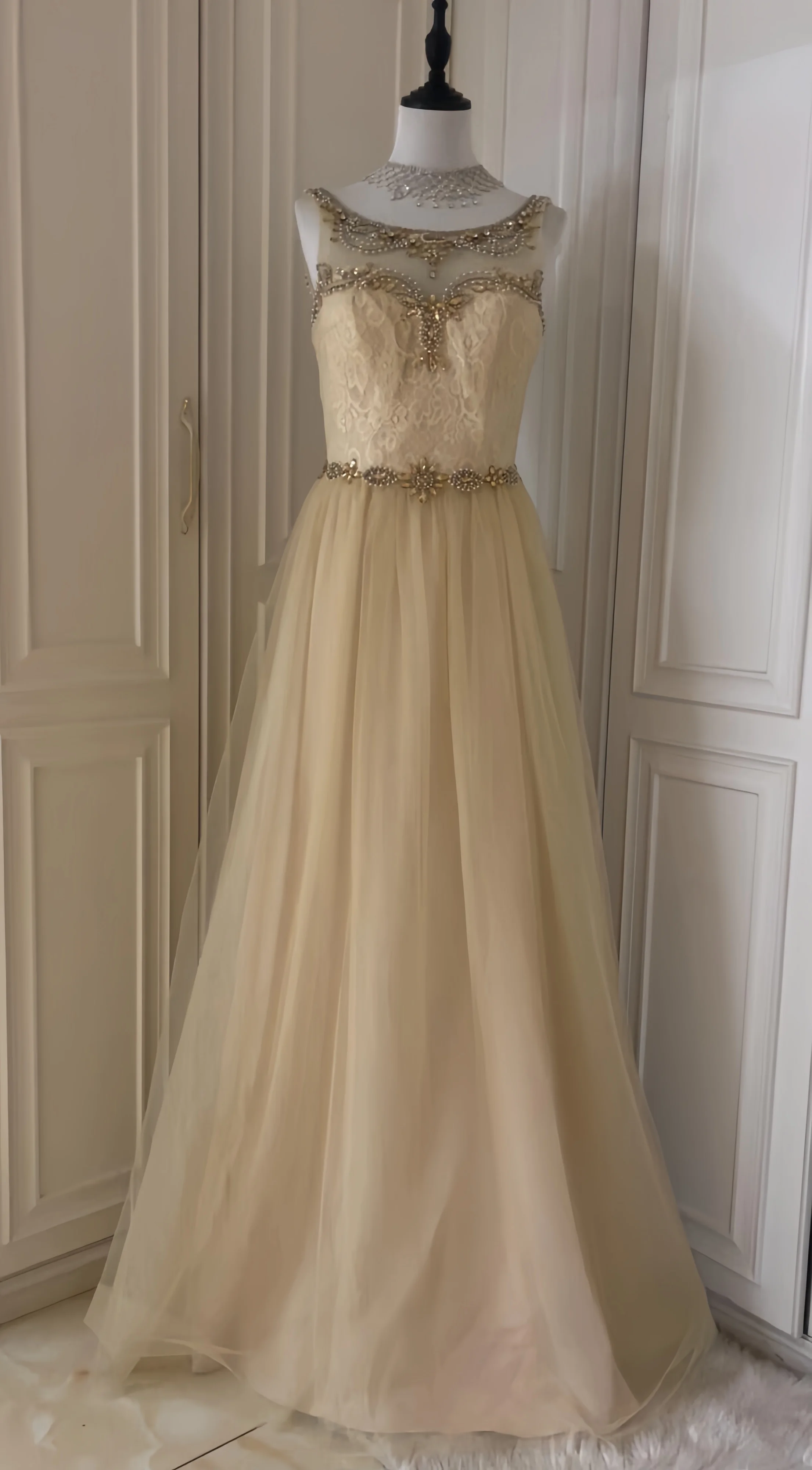 

Vintage Champagne Evening Dress Chiffon Lace Beaded Pleated A-Line Backless Boat-Necked Special Occasion Banquet Dress