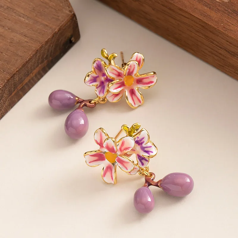 أقراط زهور العنب العصير للنساء للحفلات 2026 تصميم عصري على شكل زهرة المينا هدية صيفية مصنوعة يدويًا مجوهرات عصرية #5