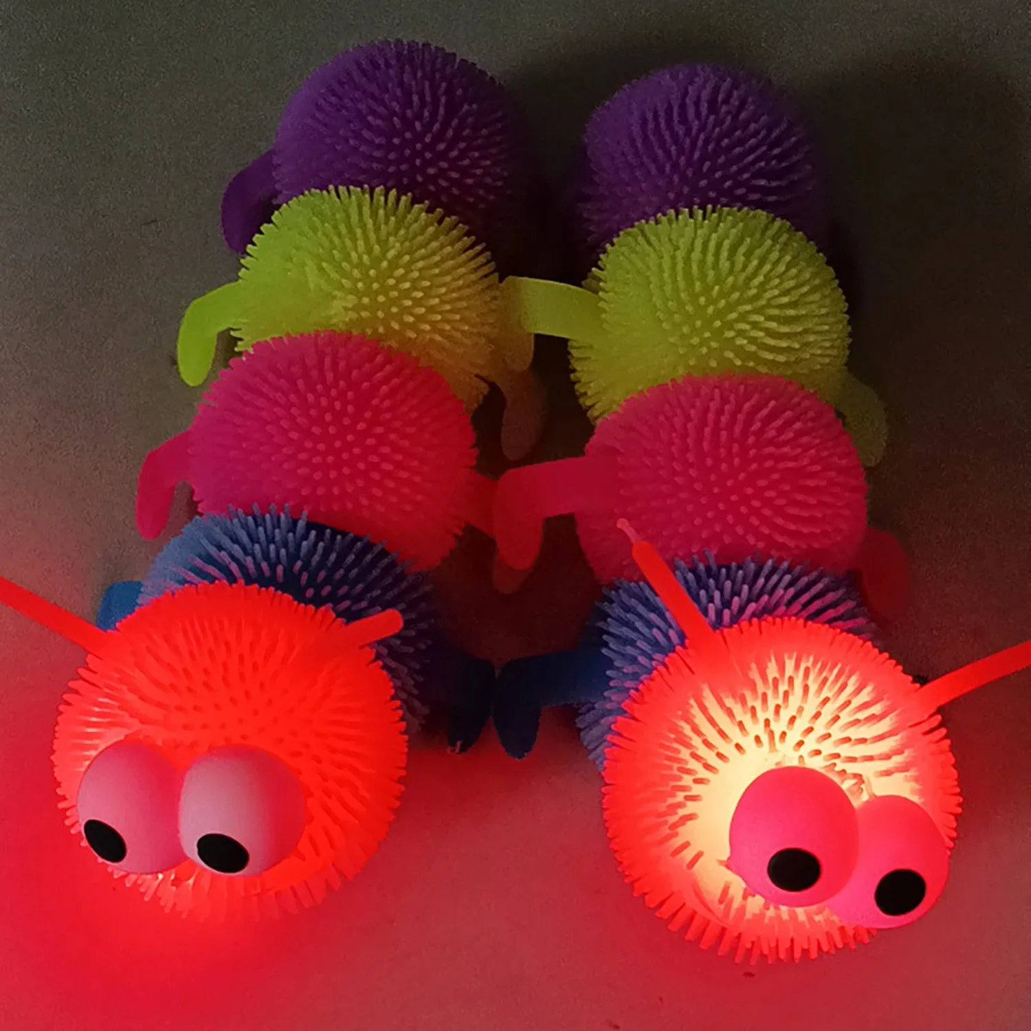 Light up Caterpillars Squeeze Toys Kids’ Stress Relief Toys Decompression Worms Sensory Squeeze Ball Gifts Animal Party Favors