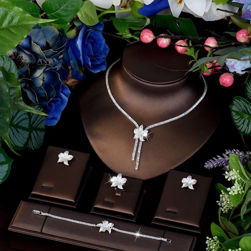 

HIBRIDE Новинка: Изысканный комплект украшений с цветочным мотивом (колье, серьги, браслет) – Легкая роскошь, идеальный подарок для женщин на свадьбу или праздник S1111