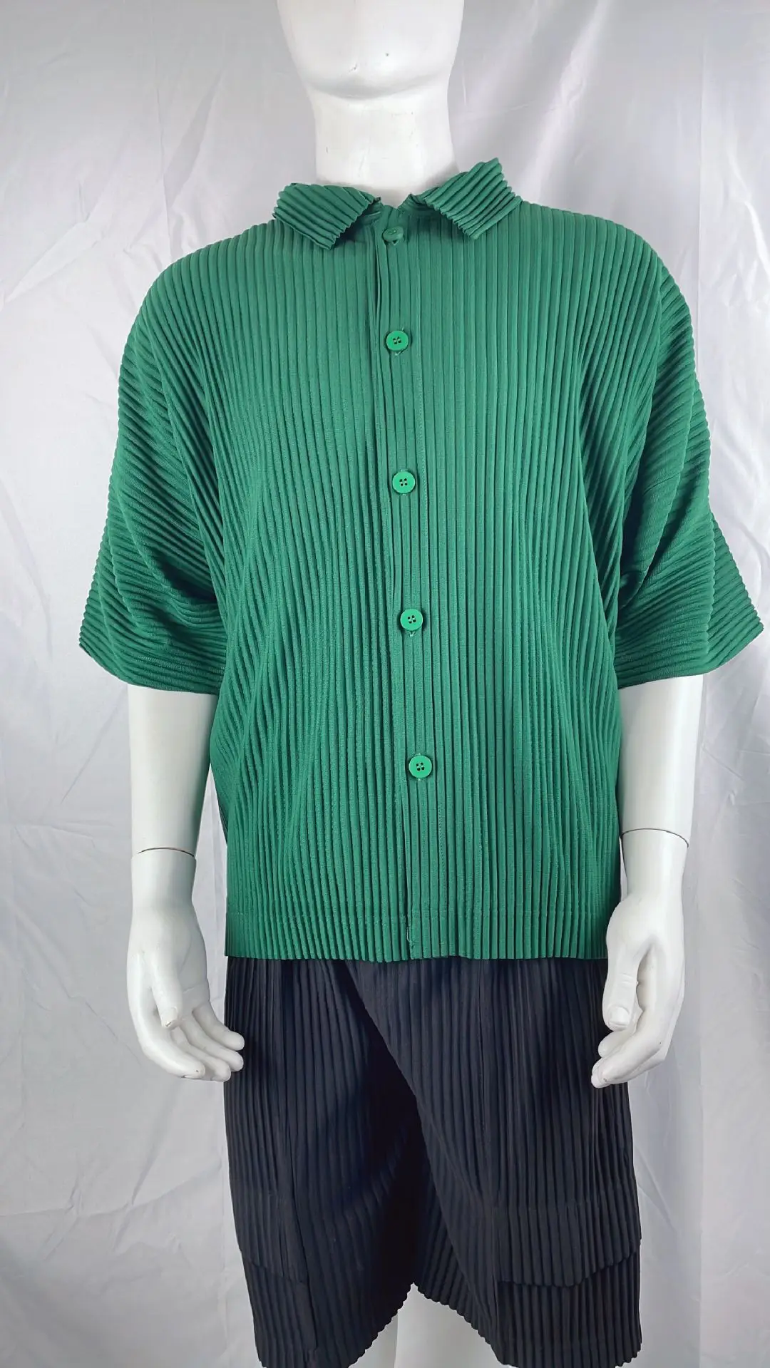 WEPLEATS Miyake Pleated Short Sleeve Shirt 4