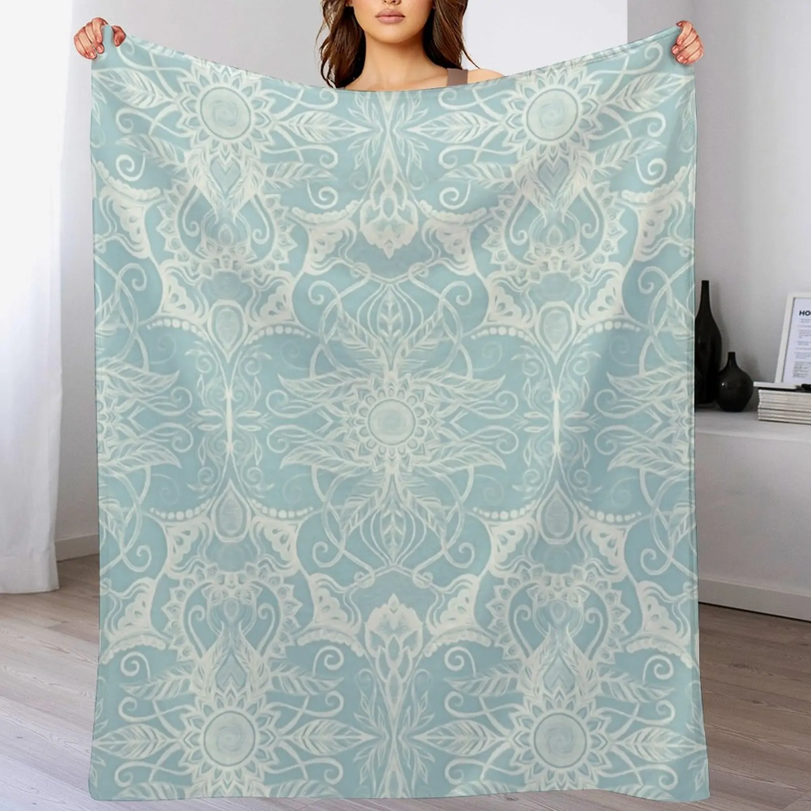 

New Floral Pattern in Duck Egg Blue & Cream Throw Blanket Plush Summer Beddings Blankets