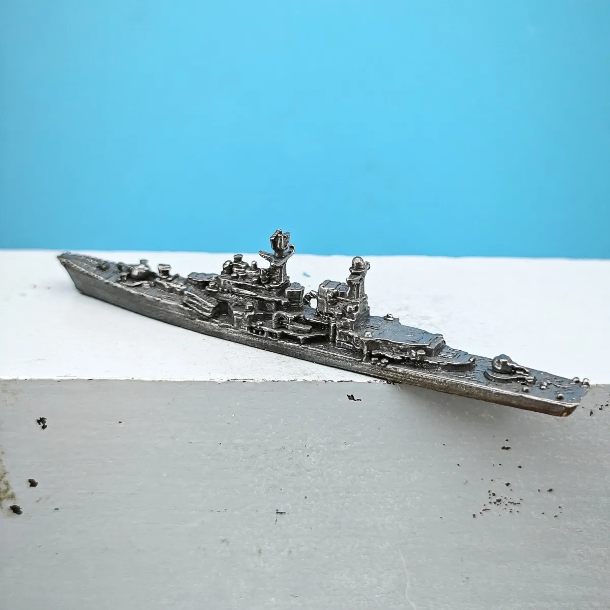 Vintage Brass Missile Cruiser Miniature Model Naval Warship Scale Model Diorama Sand Table Fleet Decor Collectible Ornament