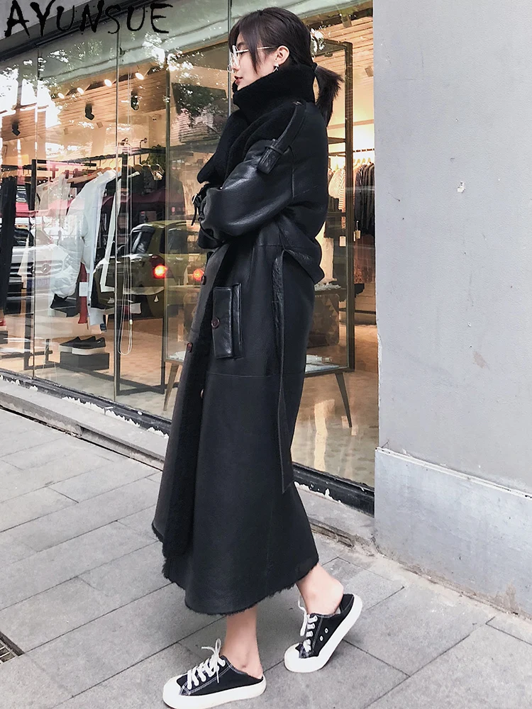 AYUNSUE 천연 양피 모피 코트 여성 메리노 양모 리얼 퍼 여성 코트 롱 스타일 겨울 의류 2025 Jaqueta Feminina