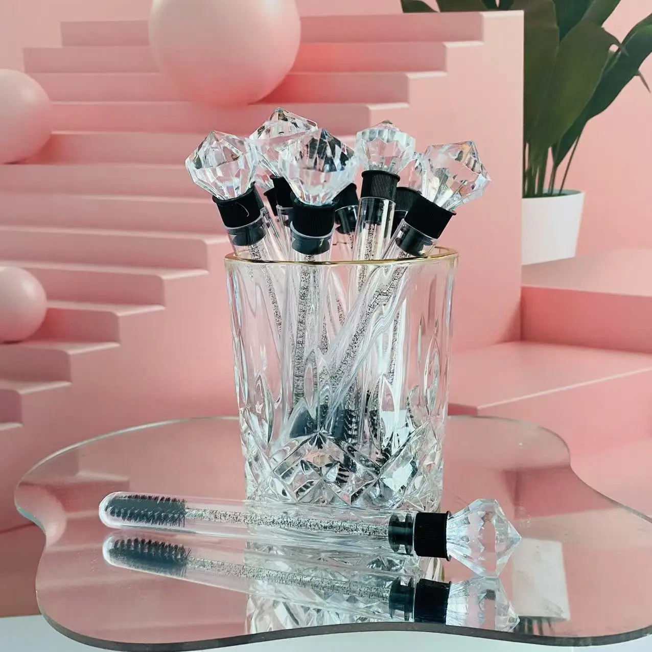10 Stück Big Diamond Wimpernbürste Einweg-Spoolie-Mascara-Zauberstab in der Tube für Make-up-Anwendungen