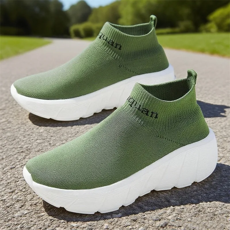 

Winter Red Socks Shoes Woman Plus Velvet Knit Men's Running Shoes Outdoor Non-Slip Platform Women's Sports Shoes tenis de mujer