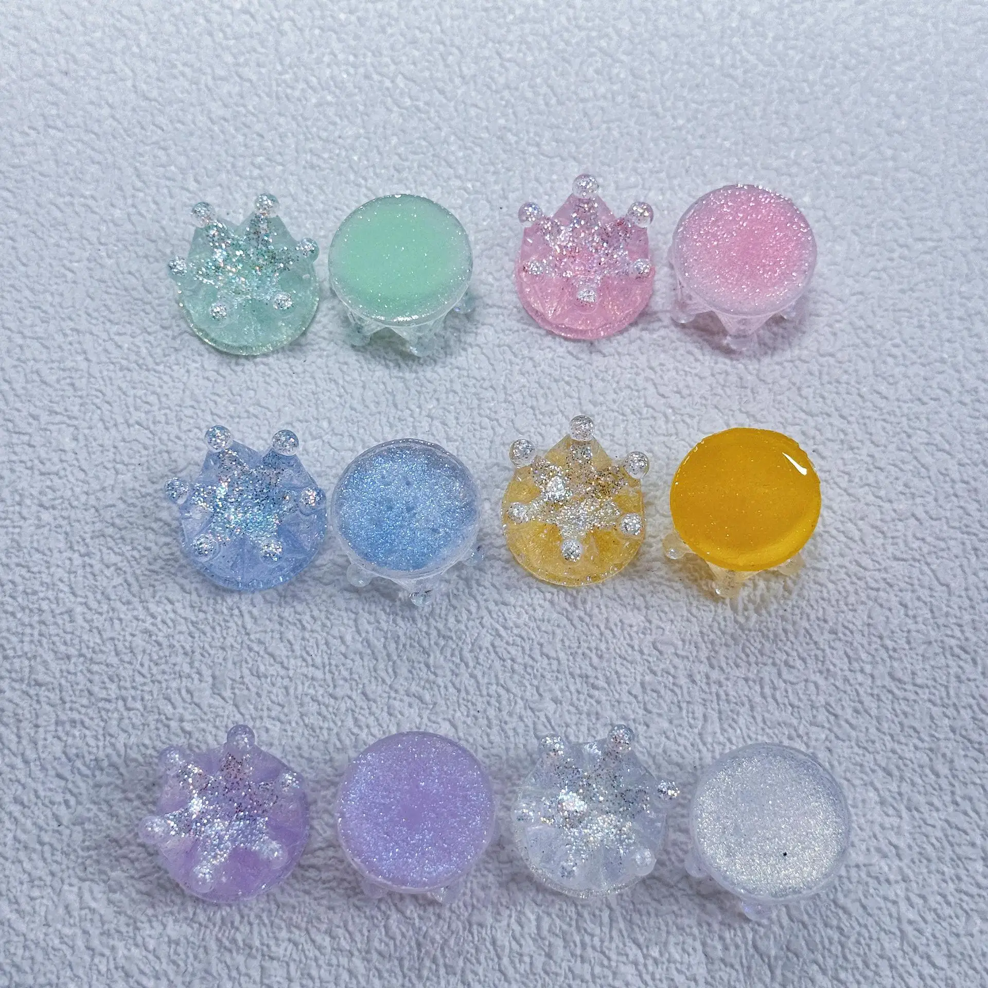 

Мультфильм 3D Корона Фигурки Стразы Аксессуары 18 мм Светлячок Светящаяся Корона Запчасти Фоторамка Чехол Для Телефона Diy Подвески Украшения