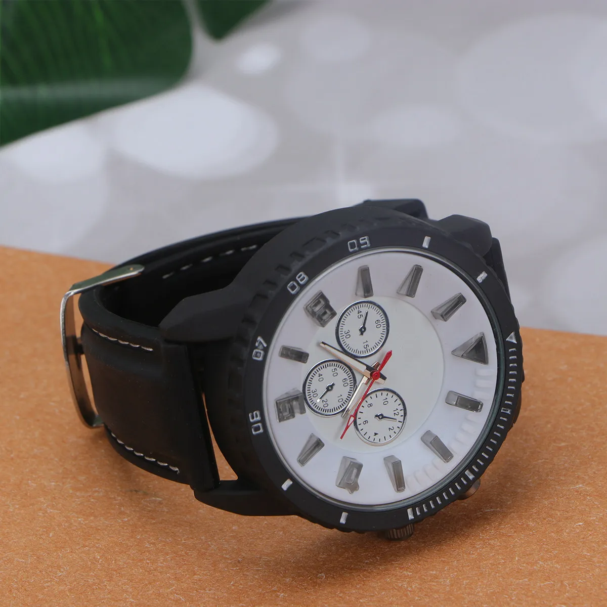 

1pc Night Luminous Couple Watch Premium Fashion Quartz Wristwatch Adjustable Glow In Dark Gift For Valentine White