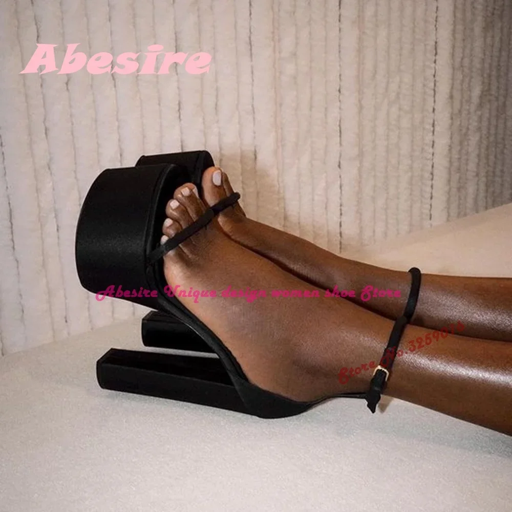 

Pink Satin Platform Sandals Open Toe One Strap Chunky Heels Women's Sandals Summer 2025 New Party Luxury Shoes Buckle Solid Sexy
