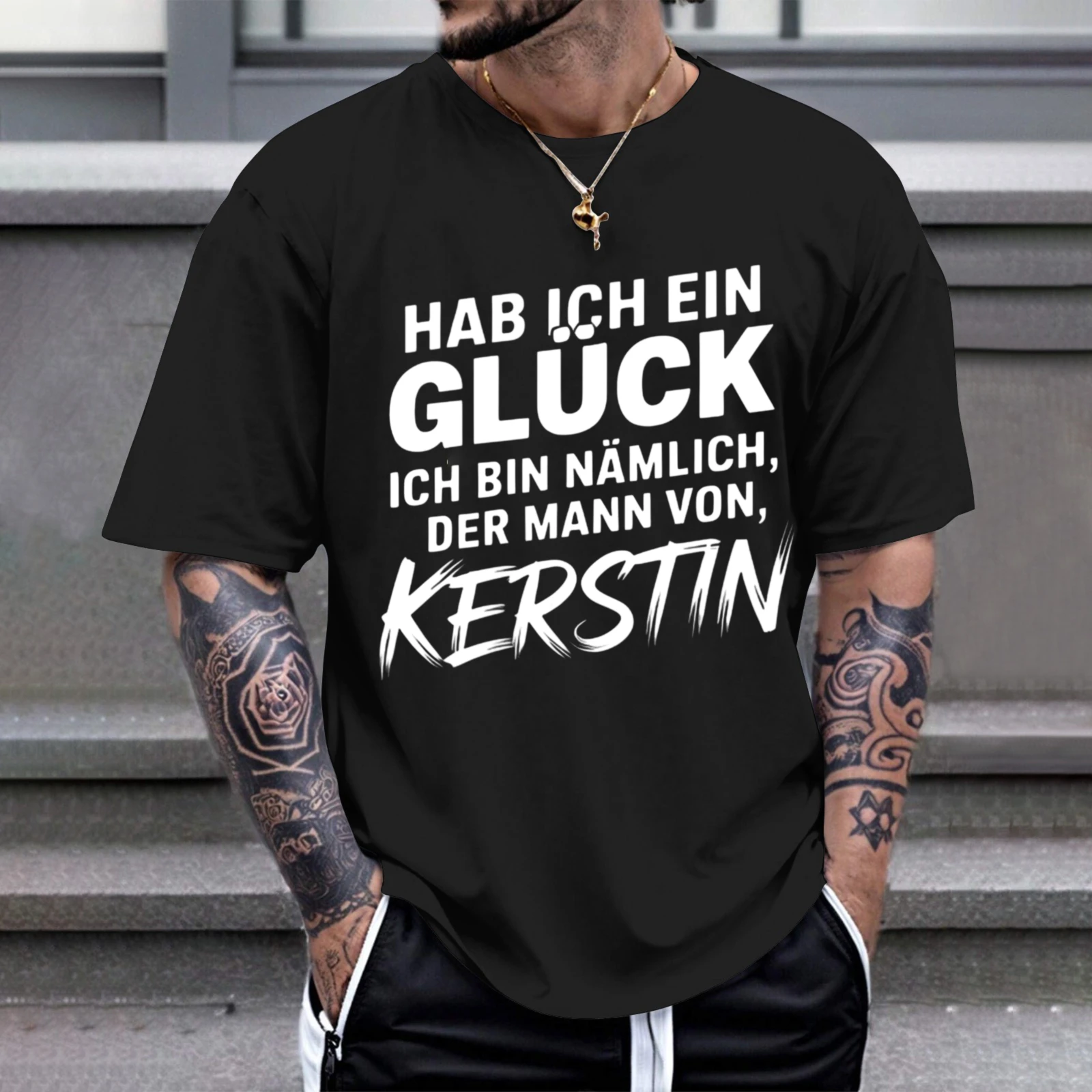 Herren-T-Shirt „Hab Ich Ein Gluck Ich Bin Namlich Der Mann Von Kerstin“ – Perfekt für Freizeitkleidung, Partys und Karnevalsoutfits