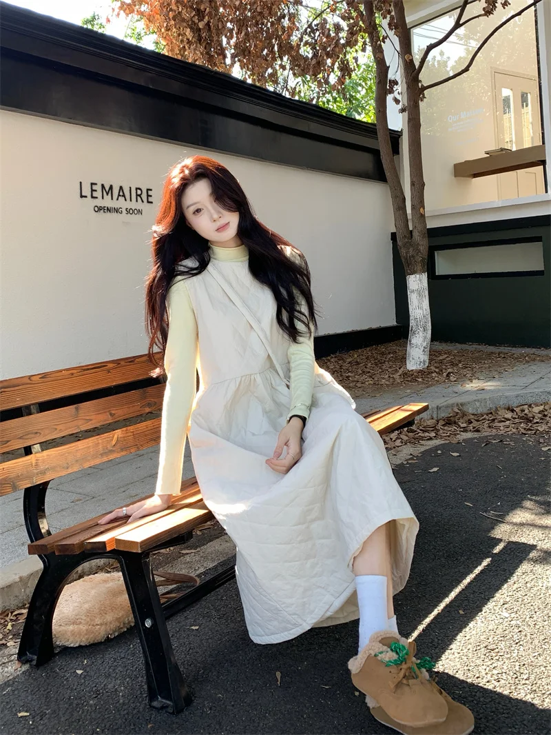 2024 New Autumn and Winter Korean Rhombus Plaid Sleeveless High-end Advanced Temperature Thickened Vest Dress for Women
