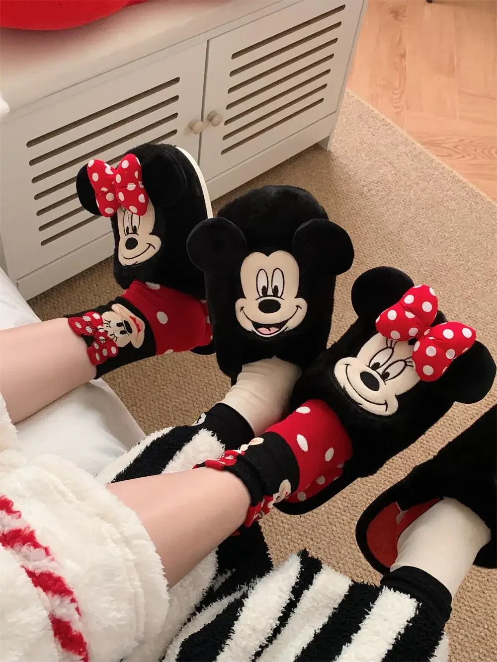 Chaussons en coton peluche Anime pour hommes et femmes, pantoufles en fourrure pour couple, intérieur, chaud, maison, mignon, Disney, tureMouse, hiver, cadeaux