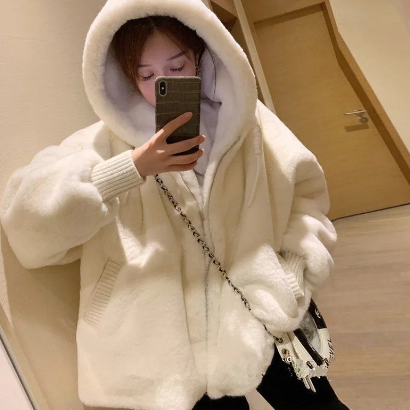 Imitation Lambwool Outwear Top White Coat Warm Furry Overcoat Casual Sobretudos Winter Hooded Faux Rabbit Fur Plush Women Jacket