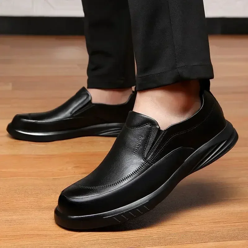 Social Shoe Male Business Office High Quality Men\'s Formal Shoes Suit Black Elegant and Classic Gentleman Cheap Liquidation 39