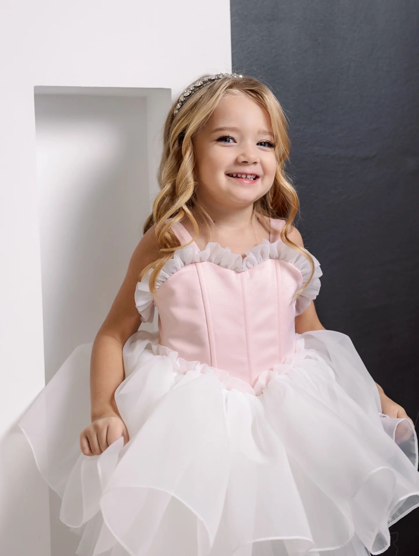 Flower Girl Dress White Organza Pink Ruffles Wedding Party Dress for Little Girls Mini Toddler Pageant Ball Gowns