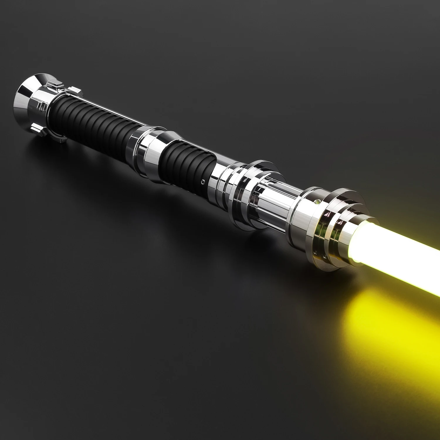 TXQSABER Kyle RGB Pixel heavy dueling laser sword Smooth Swing Metal Handle lightsaber Cosplay FOC jedi sword 12 Colors