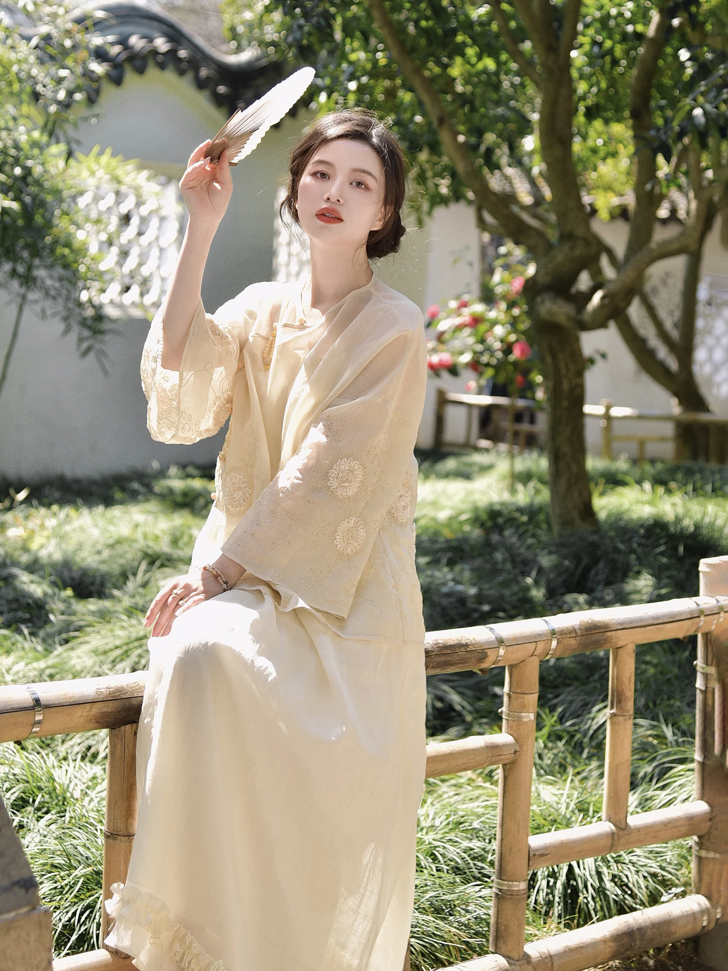 

Национальный топ с 3D цветочной вышивкой 00, женский традиционный китайский костюм Dr с льняными ремешками и цветочным узором