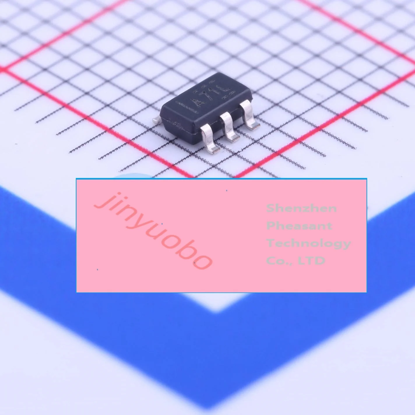 2PCS OPA695IDBVR 12.9mA 4.3KV/μs 1.8nV/rtHz 120mA 1 1 5V ±6V, 12V 300μV 20μA 1.7GHz Current Feedback SOT-23-6