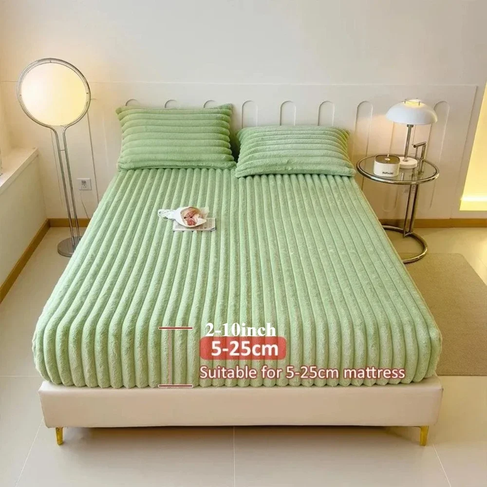 Thicken Velvet Mattress Cover Winter Fitted Bed Sheet Warm Non-slip Bedspread for Household Use Solid Color Breathable Bedsheet