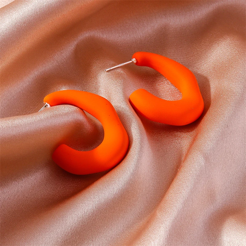 Modische 2,5 cm große runde Creolen für Damen, in Bonbonfarben, aus Acryl, als Schmuck für Partys und Festivals, ideal als Geschenk für Mädchen. – Detail 7
