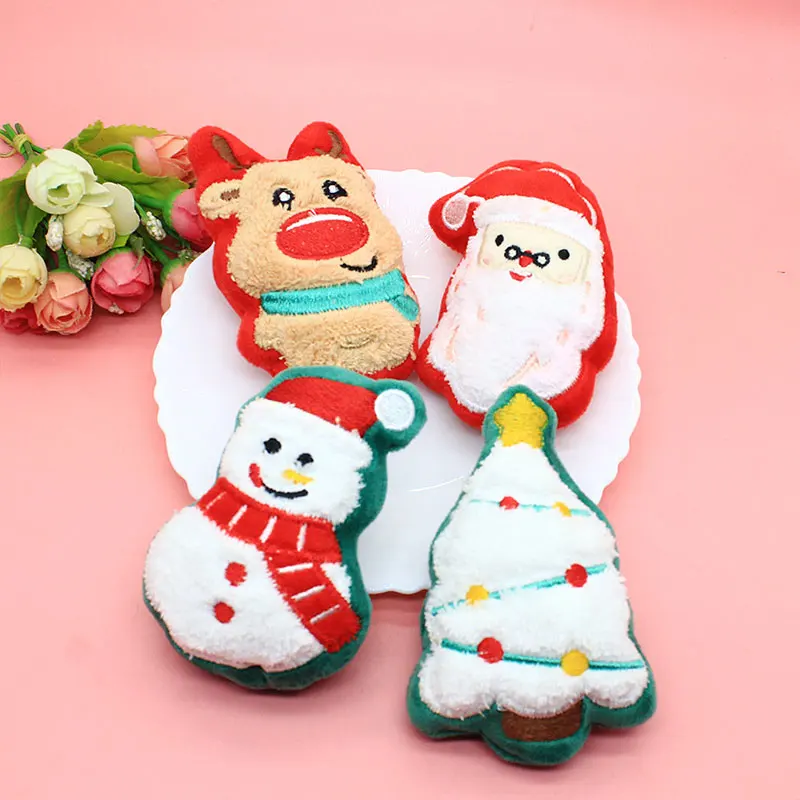 4 Stück Cartoon-Plüsch-Weihnachtsdekorationen – niedliche Schneemann-, Weihnachtsmann- und Rentier-Haarband-, Hut- und Taschen-Dekorationsaufnäher – Detail 4