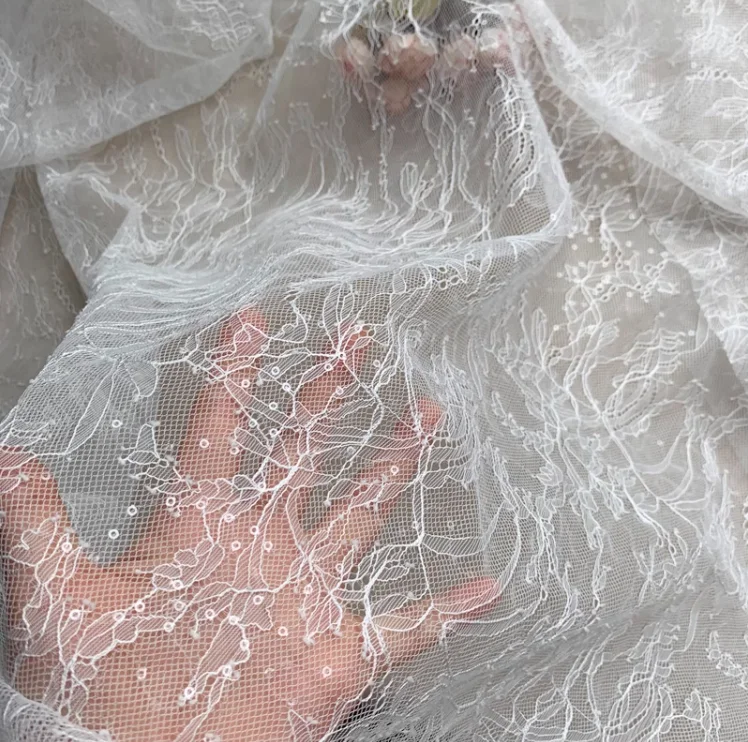 Dünner Mesh-Spitzenstoff für Heimwerker, Hochzeitsschleier, Heimtisch, Bücherregal, Dekorationsmaterialien, Zubehör, Weiß, RS1180, 1–2 m Los – Detail 2