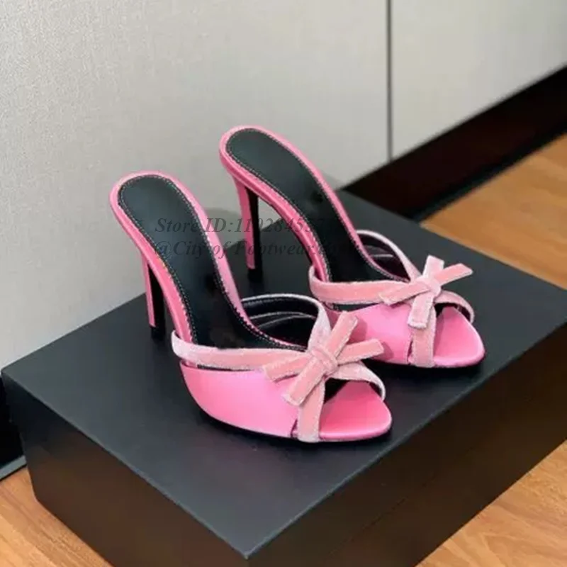 الملونة لطيف القوس اللمحة تو النعال المرأة جلدية الساتان عالية الكعب حجم كبير البغال الفاخرة مصمم الوردي/الأخضر أحذية تاريخ الحفلات