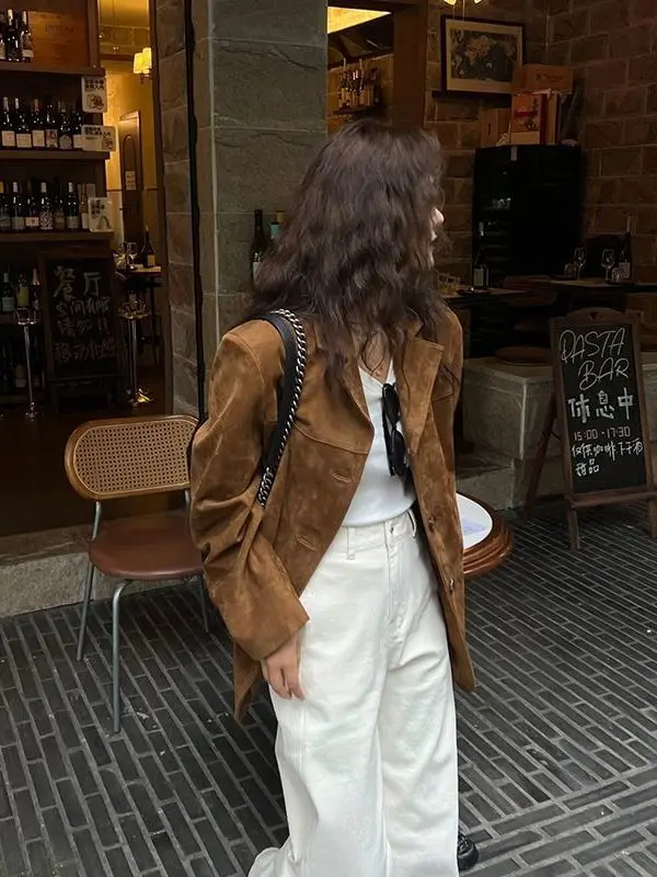 

Retro Women's Suit Jacket, Elegant and High-end 2025 Autumn New Suede Blazer Trend