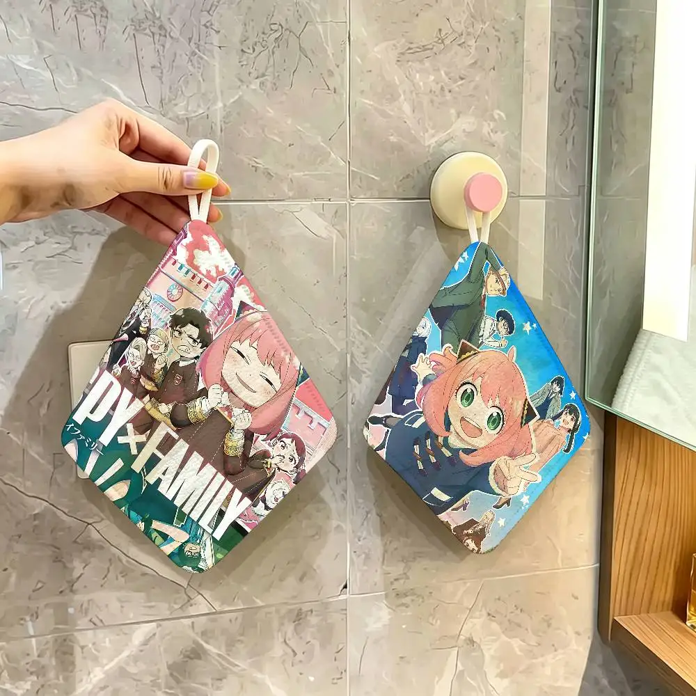 Comedy Anime Spy X Family Hanging Kitchen Towel, Polyester Cotton Fabric, Absorbent Hand Wiping Towel for Home Dormitory