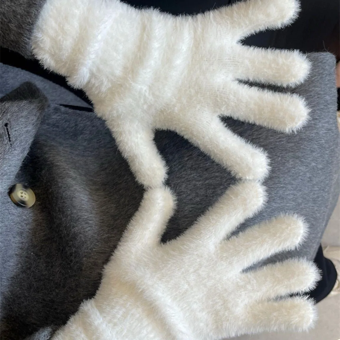 2026 Winter Mink Fur Knitted Gloves For Women Warm Cold Proof Full Fingers Gloves Touchscreen Mittens Cycling Anti Cold Gloves