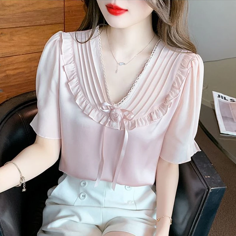 بلوزات صيفية نسائية غير رسمية 2025 بأكمام قصيرة موضة كورية Y2k ملابس ضيقة للمكتب للسيدات بلوزات وردية قمصان شيفون