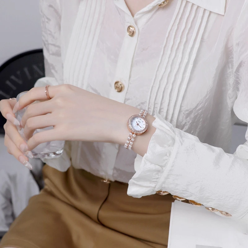 クラシックトレンドレディースウォッチライトラグジュアリーニッチエレガント防水2025新しいクォーツ時計誕生日ギフト