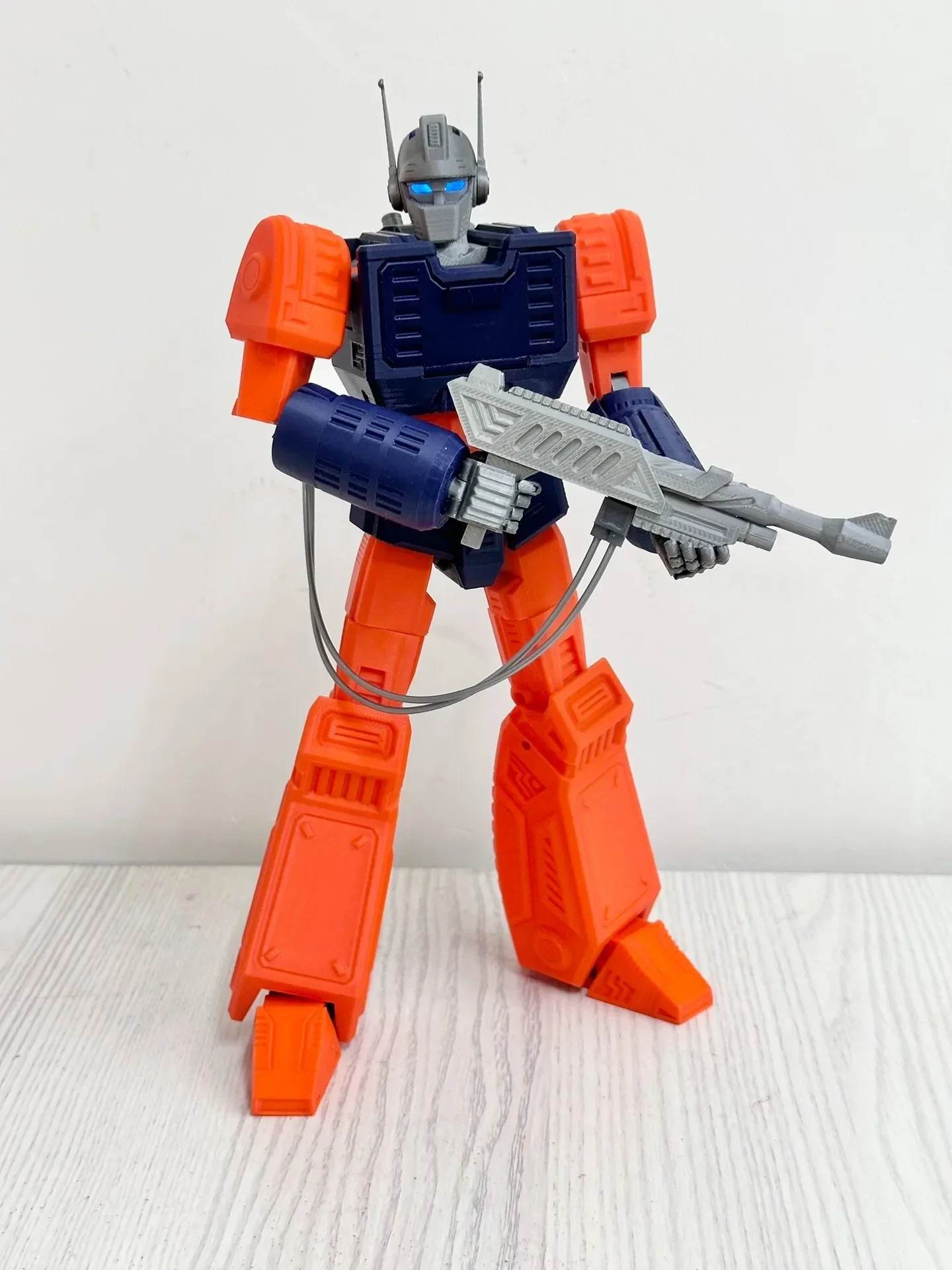 3D Printed Autobot G1 Animation Character Model Toy with Movable Joints (eyes with Lights)