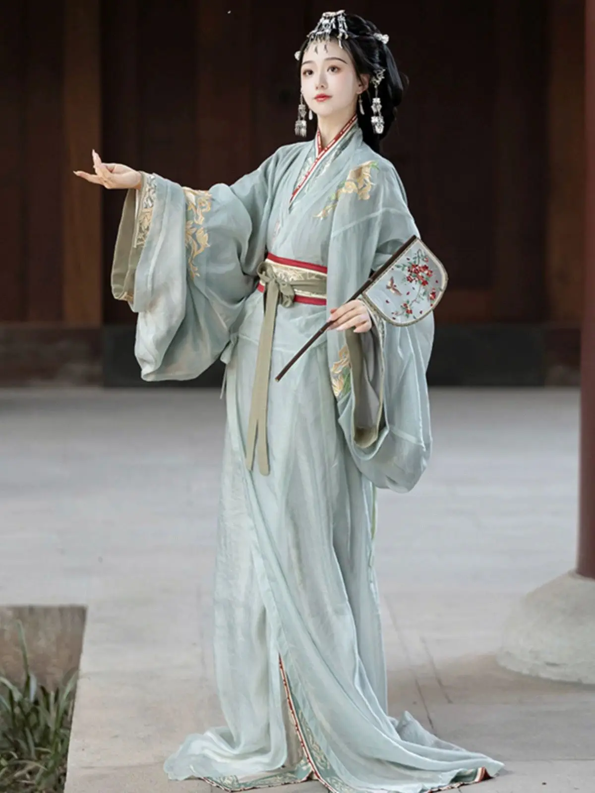 الدول المتحارب رداء Hanfu زي المرأة الصينية التقليدية Hanfu مجموعات كرنفال تأثيري حلي سماوي وأخضر فستان Hanfu حجم كبير