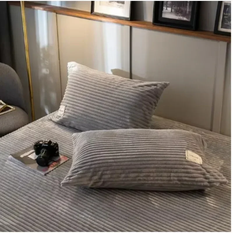 

2pc Thickened Winter Flannel Coral Velvet Bedding Pillowcase, Warm and Comfortable Home Decoration Pillowcase 48×74CM