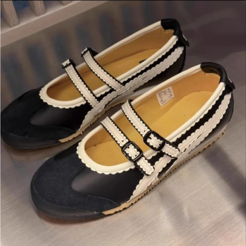 

Retro Round Toe Bottom Mary Janes Shoes Women Tabi Shoes Versatile Rubber Sole Full Side Covering Ballet Flats Women Loafers