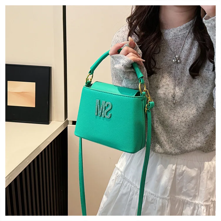 

‌Luxury 2025 Box Bag‌ - Vintage Inspired Shoulder Purse for Women, Elegant Structured Handbag with Crossbody Strap