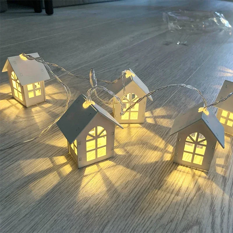 

10LED Wooden House Lights String Christmas Party New Year Decorations Family Christmas Tree Atmosphere Hanging Lights 2m Long