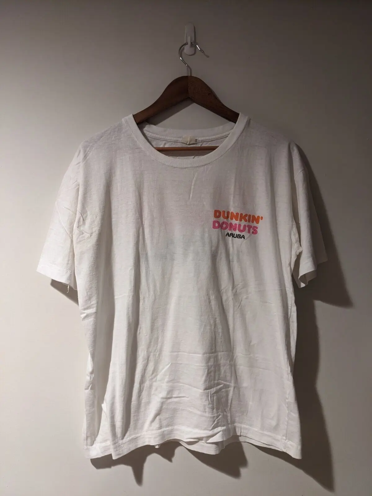 Vintage 90s Dunkin Donuts Aruba Coffee It's Worth the Trip Large White T-Shirt