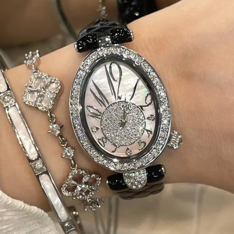 

Minority Art Watch Women's Full Diamond Light Luxury Women's High end Watch