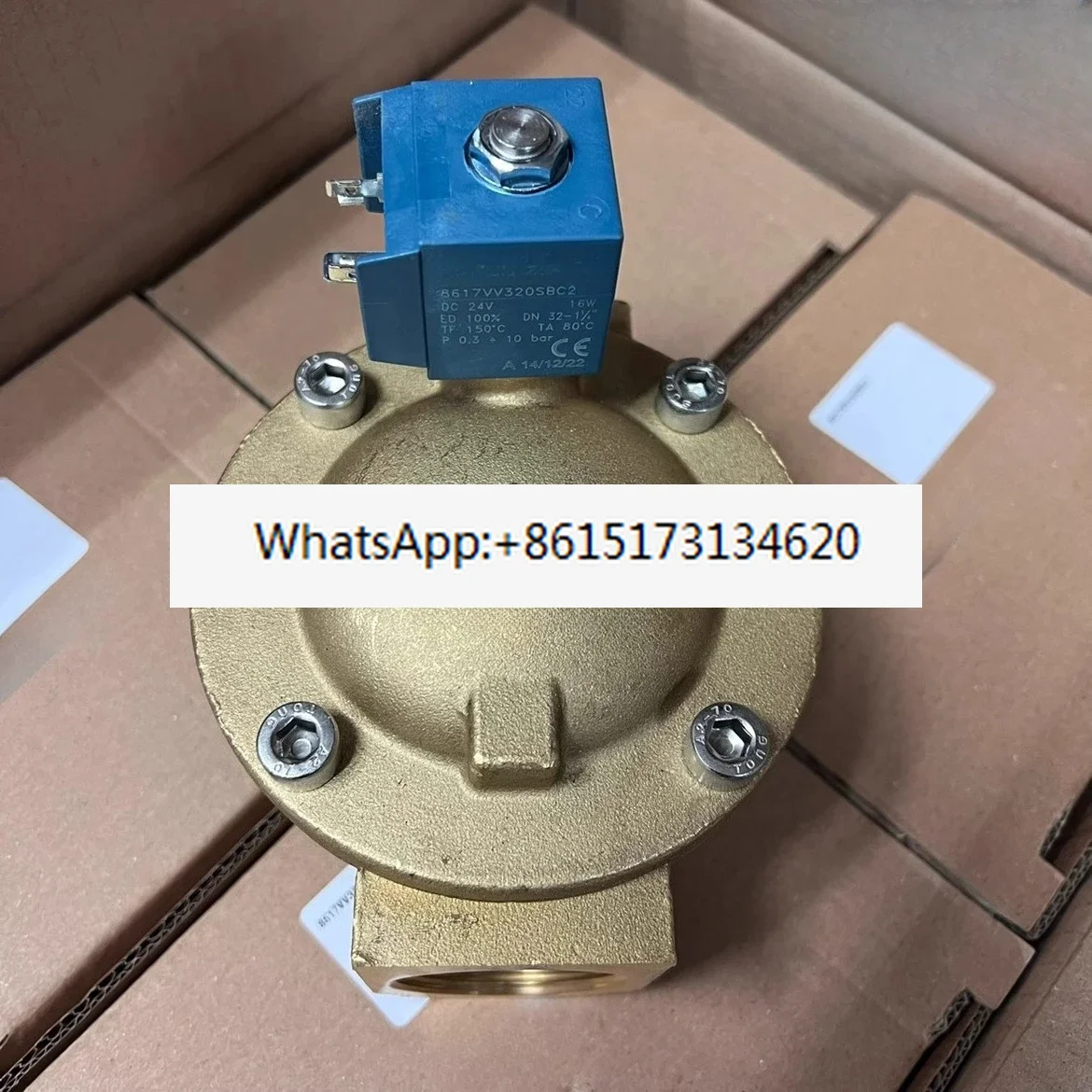 Solenoid valve 8617 Pilot operated normally closed solenoid valve, diameter DN32