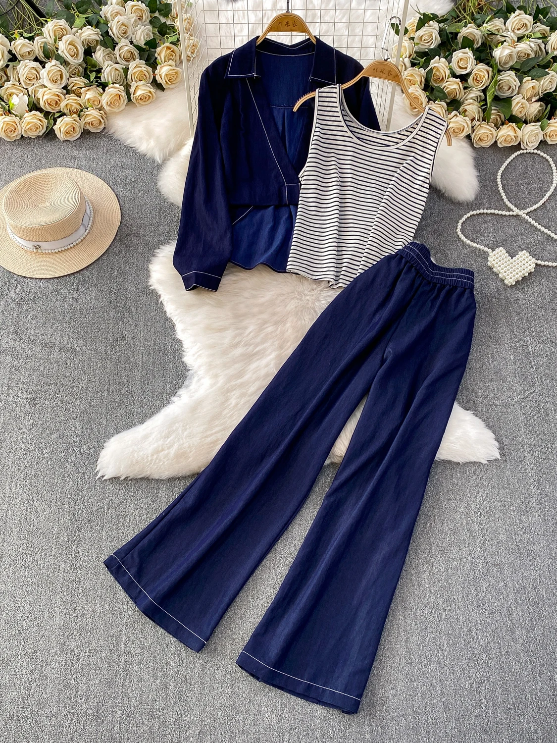 

European Sle V-Ne Denim irt + Stripe Base irt + High Waist Wide Leg Pants Tee-Piece Set Faion Design Slimming Effect