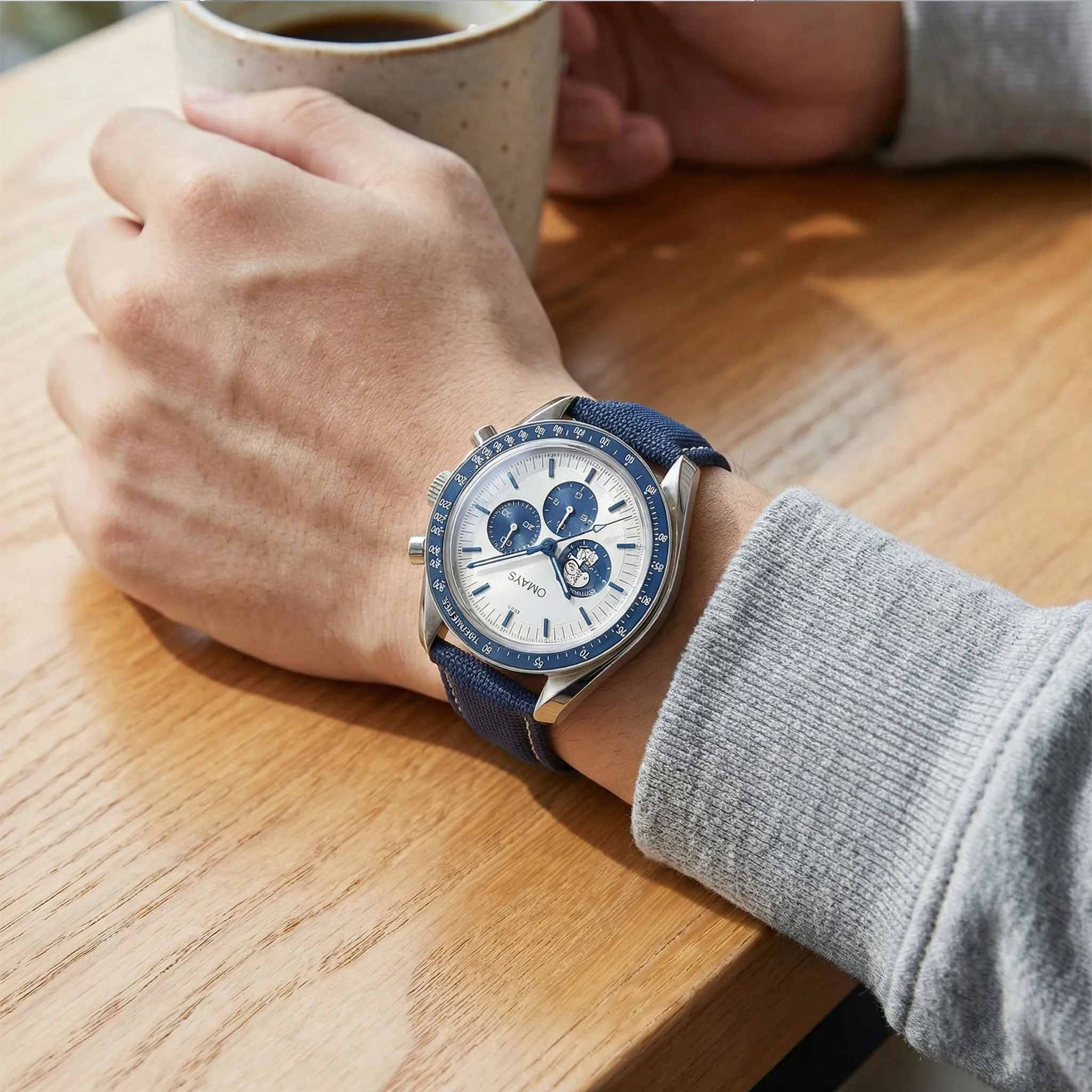 2026 New Mens Quartz Watch Luxury Stainless Steel Chronograph with Date Function High End Watch