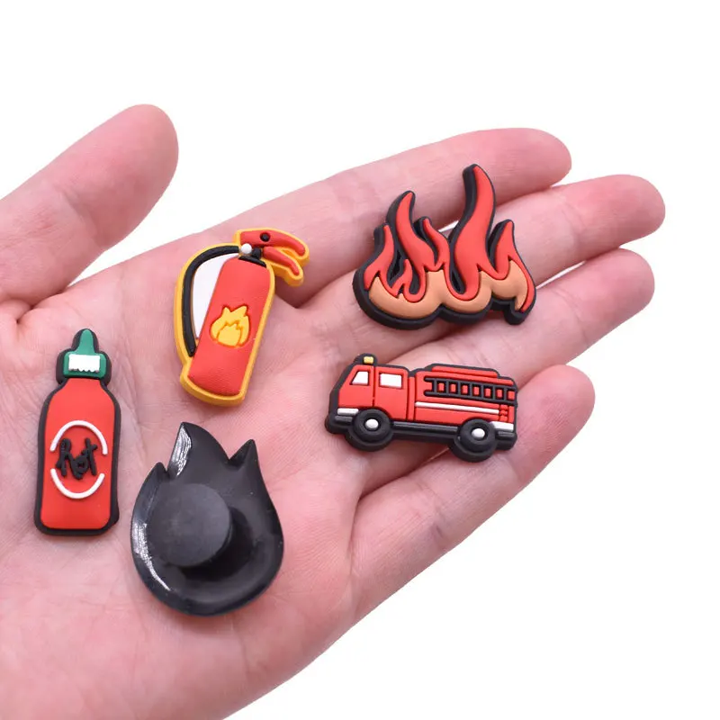 12PCS Cute Cr oc Shoe Charms with a Firemen/Firefighting team Theme - Perfect Shoes Akcesoria i dekoracje do chodaków buty