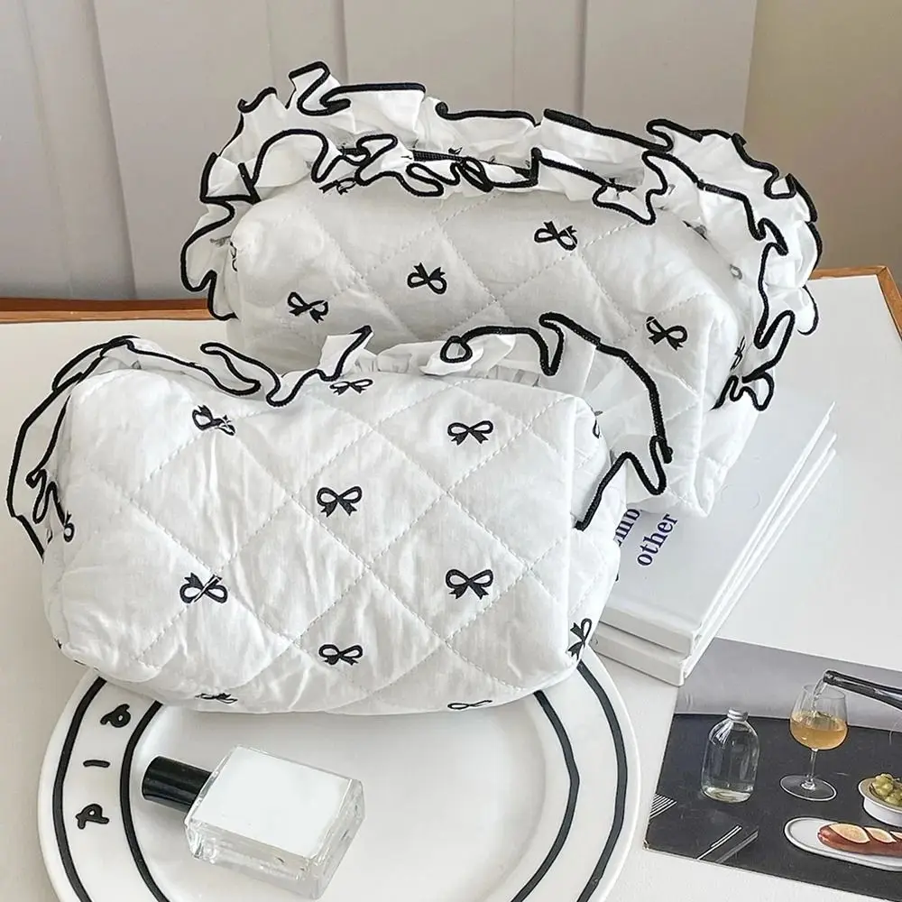 โบว์พิมพ์ขนาดใหญ่ความจุปากกา Flounce Rhombus เครื่องเขียนกระเป๋า INS ที่ถอดออกได้แต่งหน้าลิปสติกกระเป๋าโรงเรียน Office Supply