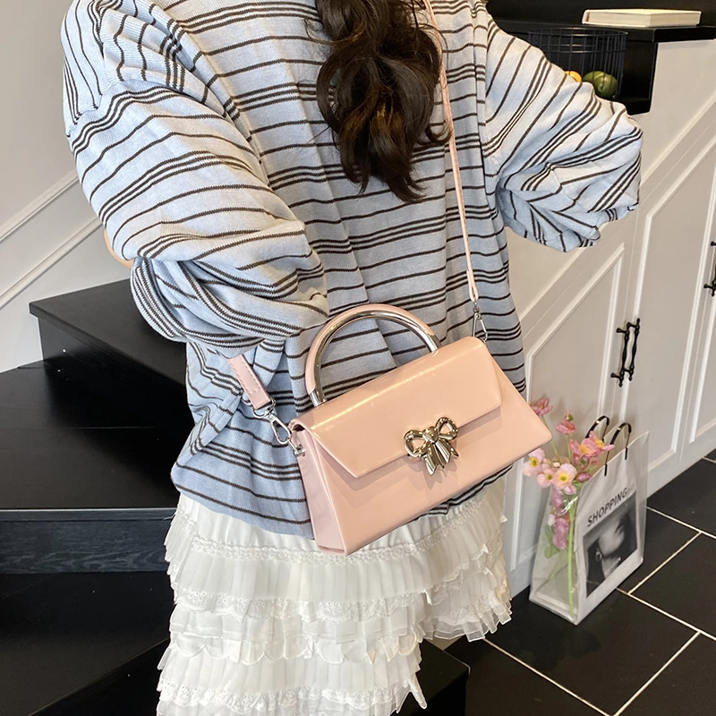 

Elegant Leather Classic Designer Paris Inspired Bag Trendy Crossbody Handbag With Solid Color For Women Leisure And Business
