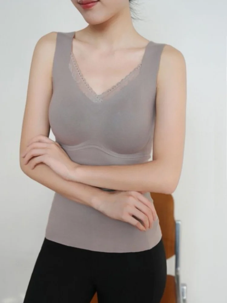 Birdtree,Woman's Cashmere Silk Blended Tank Top,with Built In Bra Vest, Solid Seamless Slim Fit Shirt Feminino Tank TopsT5O842JF