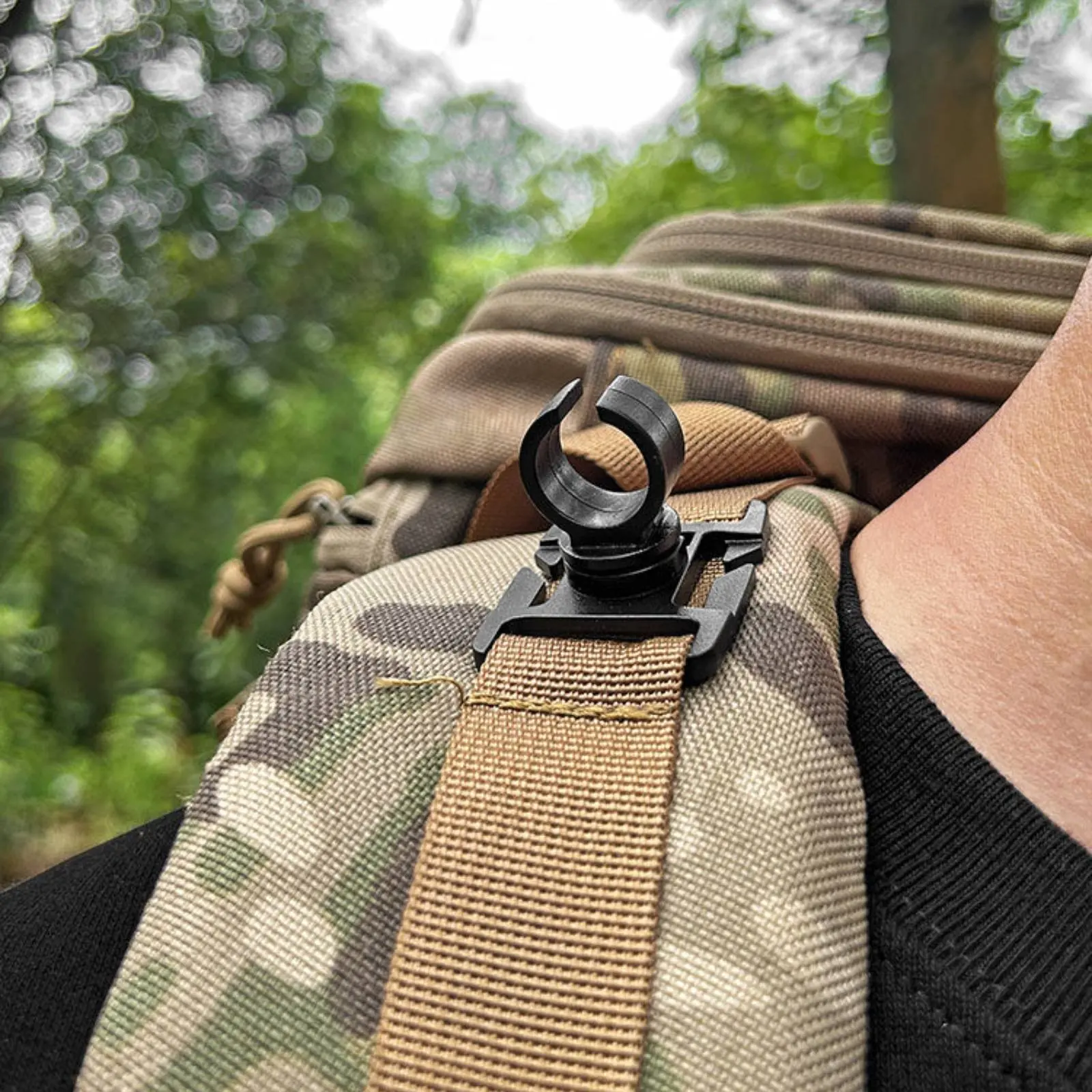 Backpack Flashlight Mount Multi-Functional Torch Clamp Equipment Holder Easy to Attach Outdoor Gear Handsunrestricted