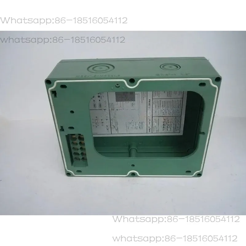 Four-cylinder junction box in semi-hermetic compressor refrigerationair conditioner cold storage refrigeration head wiring shell